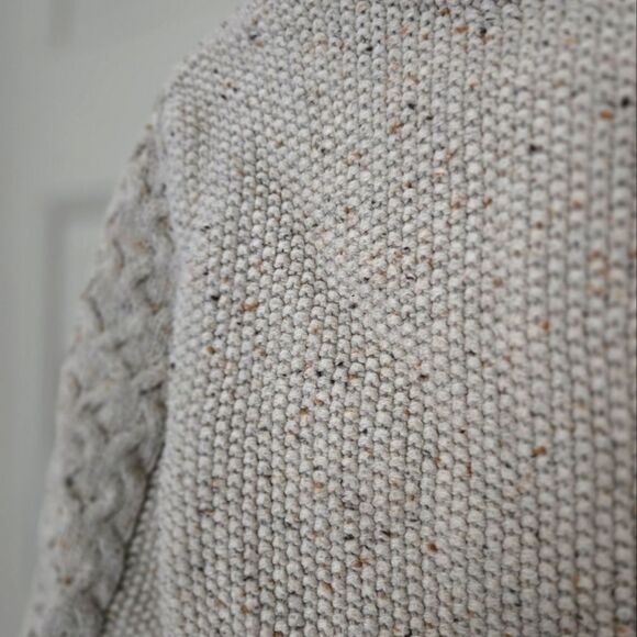 2/$20 Cat & Jack knit sweater size 5 - Picture 5 of 5